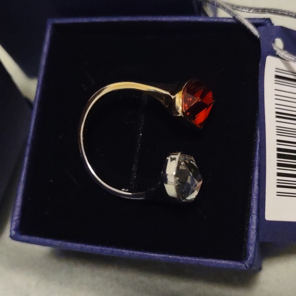 Swarovski Elements Ring - Picture 3 of 4